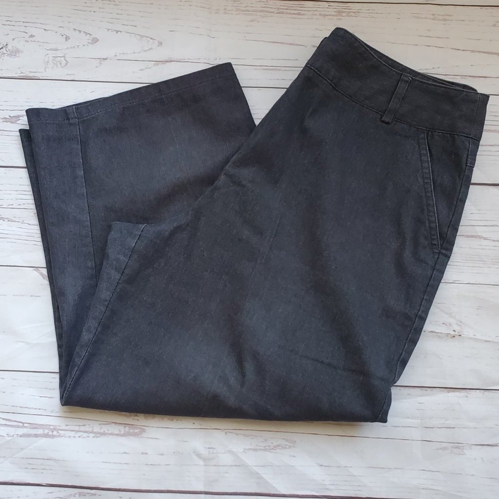 Harve Benard  Capri pants Size 10